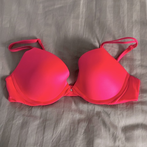 Other - Victoria’s Secret: very sexy push up 36B